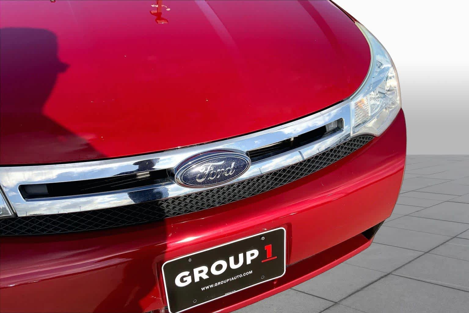 Used 2010 Ford Focus SE FWD image 27