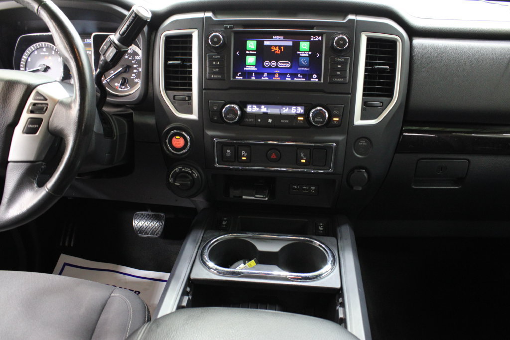 Used 2019 Nissan Titan SV w/ SV Convenience Package AWD/4WD image 22