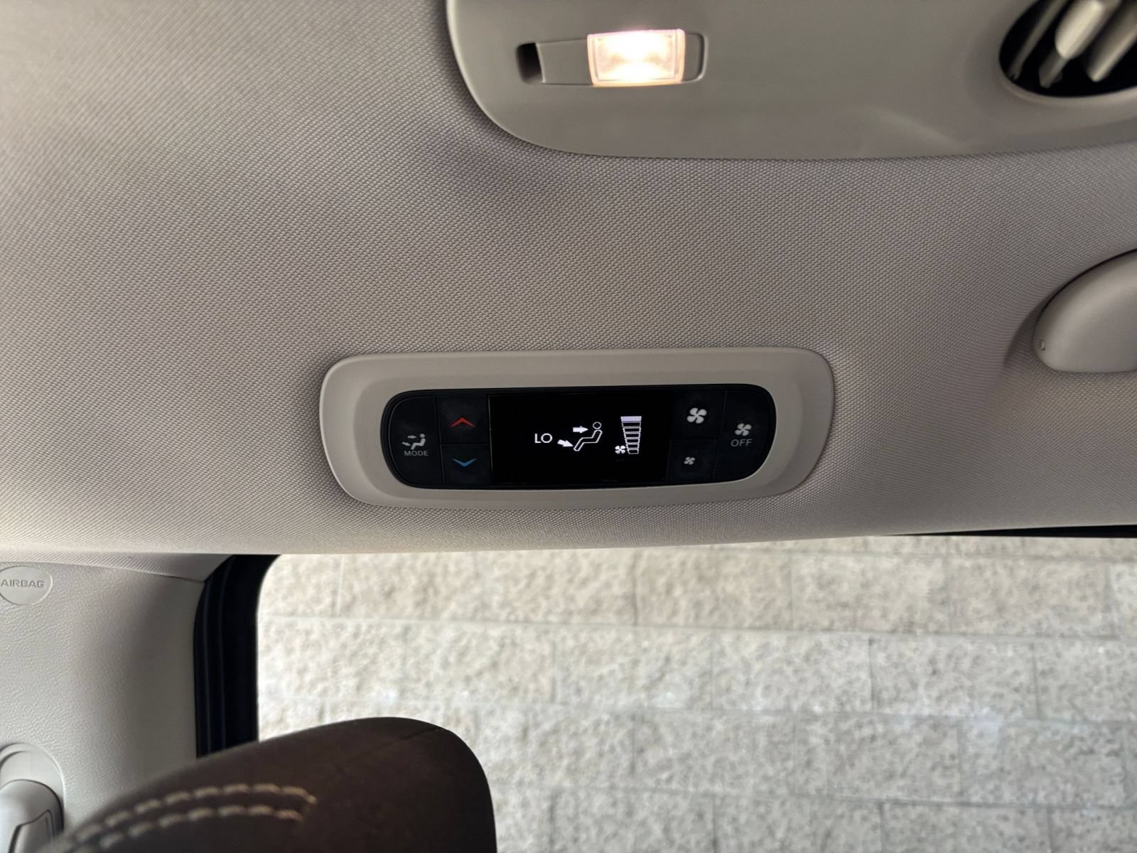 Used 2023 Chrysler Voyager LX FWD image 24