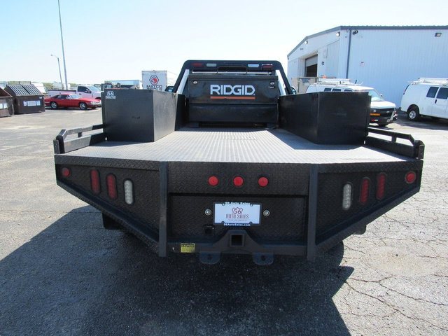 Used 2018 Ford F550 2WD Regular Cab Super Duty image 4