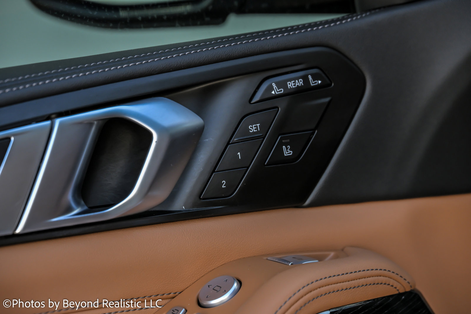 Used 2023 BMW X7 xDrive40i w/ M Sport Package image 24