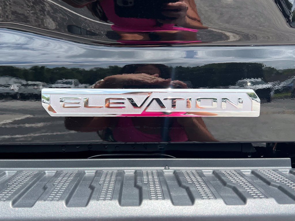 New 2026 GMC Sierra 1500 Elevation w/ Elevation Premium Package AWD/4WD image 10
