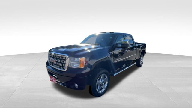 Used 2013 GMC Sierra 2500 Denali w/ Snow Plow Prep Package image 9