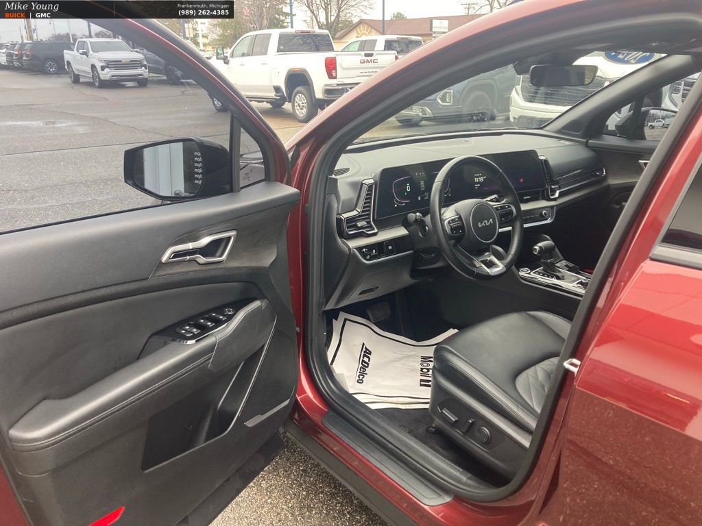 Used 2024 Kia Sportage X-Line w/ X-Line Premium Package image 17