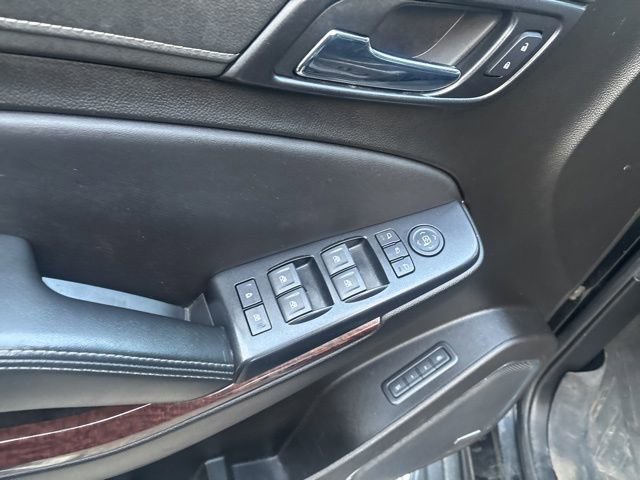 Used 2019 GMC Yukon SLT w/ Premium Edition AWD/4WD image 37
