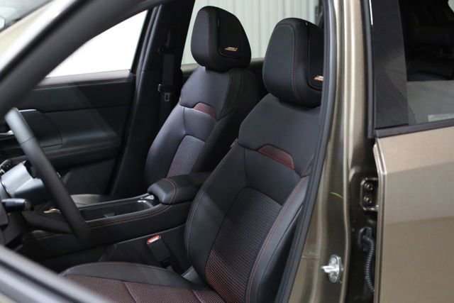 New 2026 Nissan Kicks SR w/ Interior Electronics Package image 9