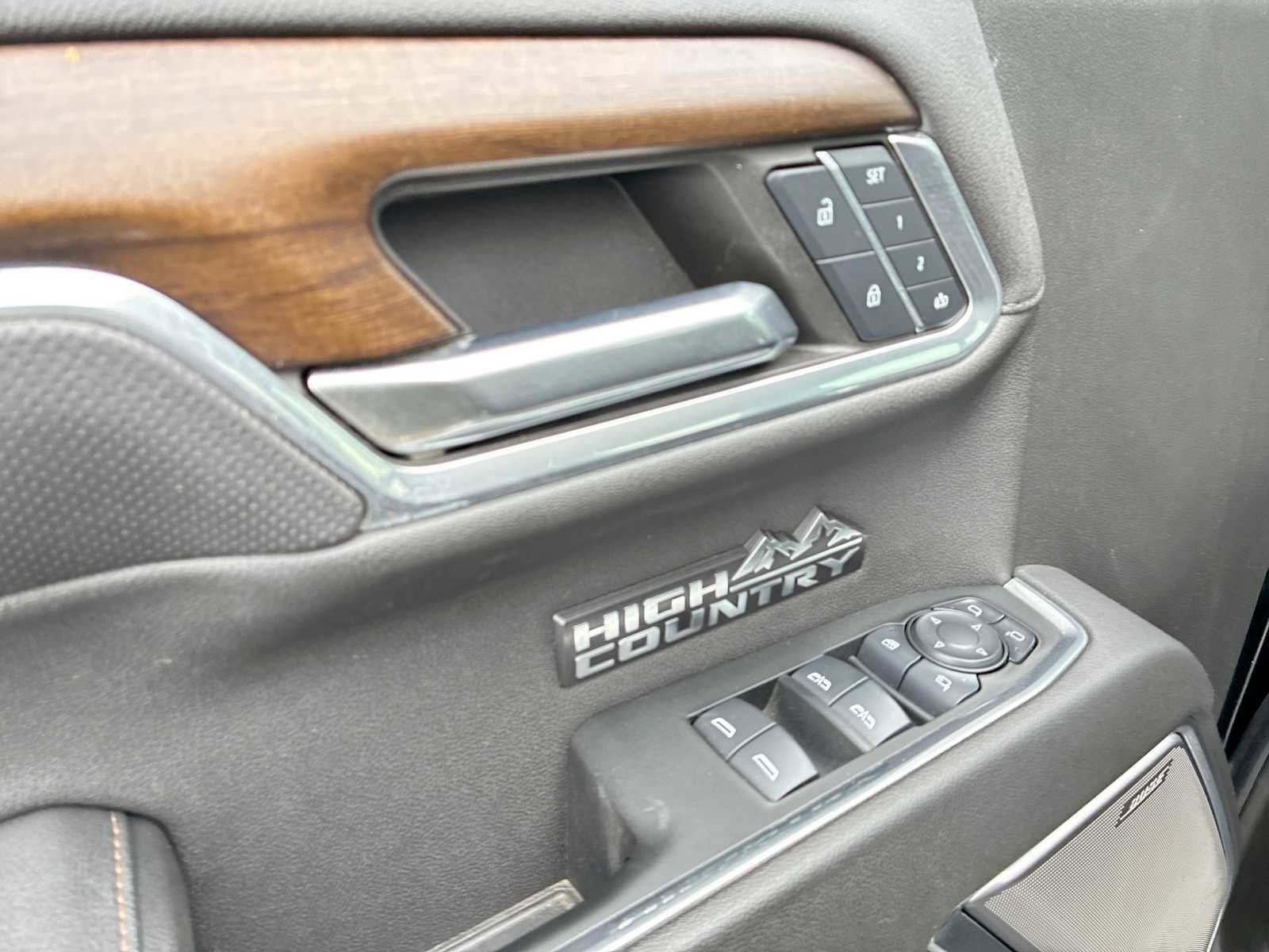 Certified 2024 Chevrolet Silverado 1500 High Country w/ Technology Package image 24