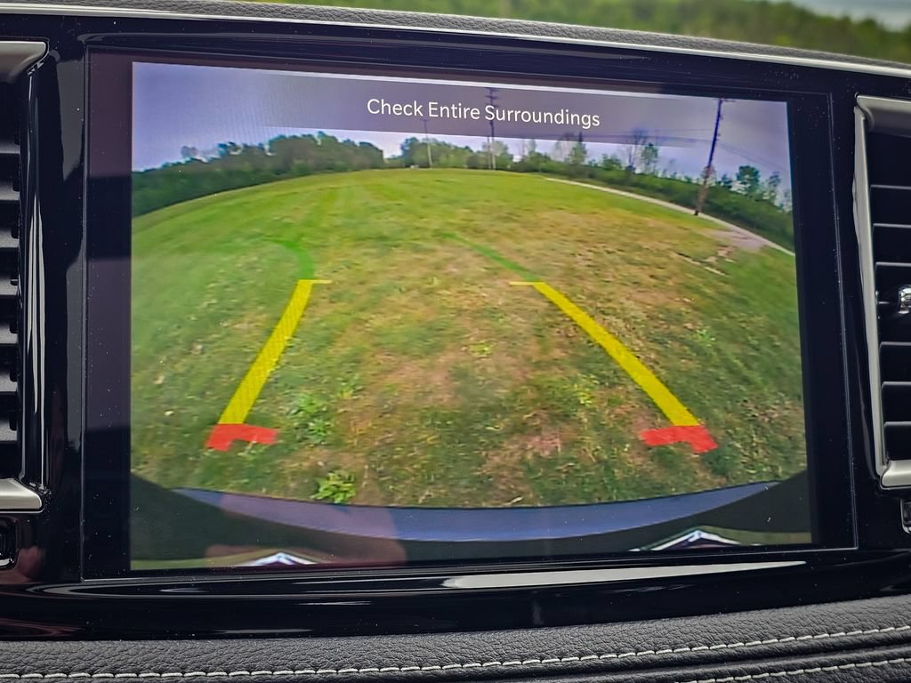 New 2027 Chrysler Pacifica Limited AWD/4WD image 27