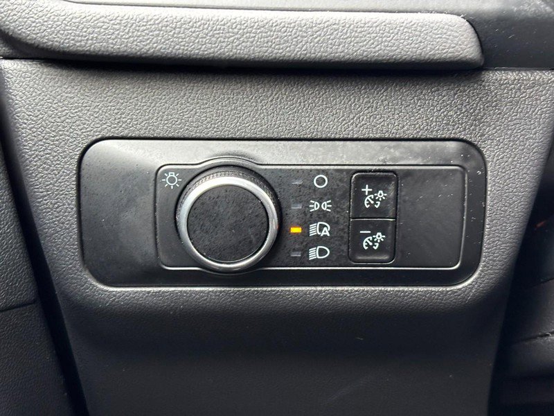 Used 2025 Ford Escape ST-Line FWD image 18