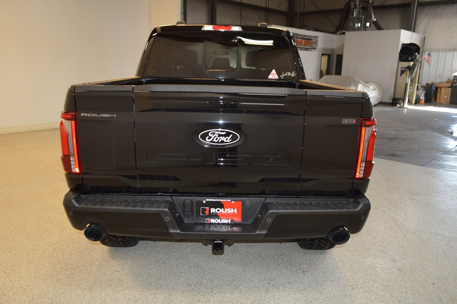 New 2026 Ford F150 Lariat w/ Equipment Group 502A High image 4