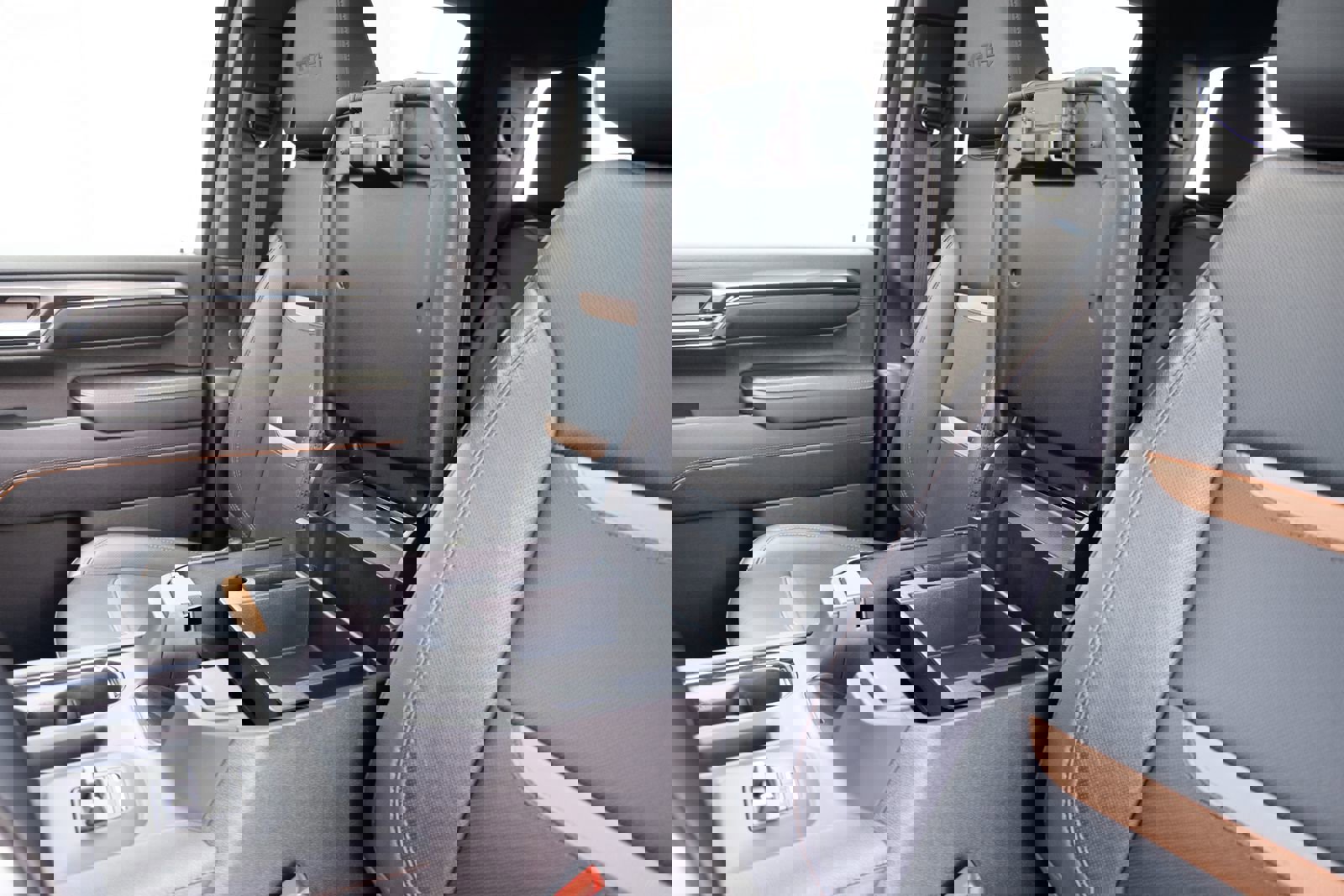 Used 2024 GMC Sierra 3500 AT4 w/ AT4 Premium Plus Package image 8