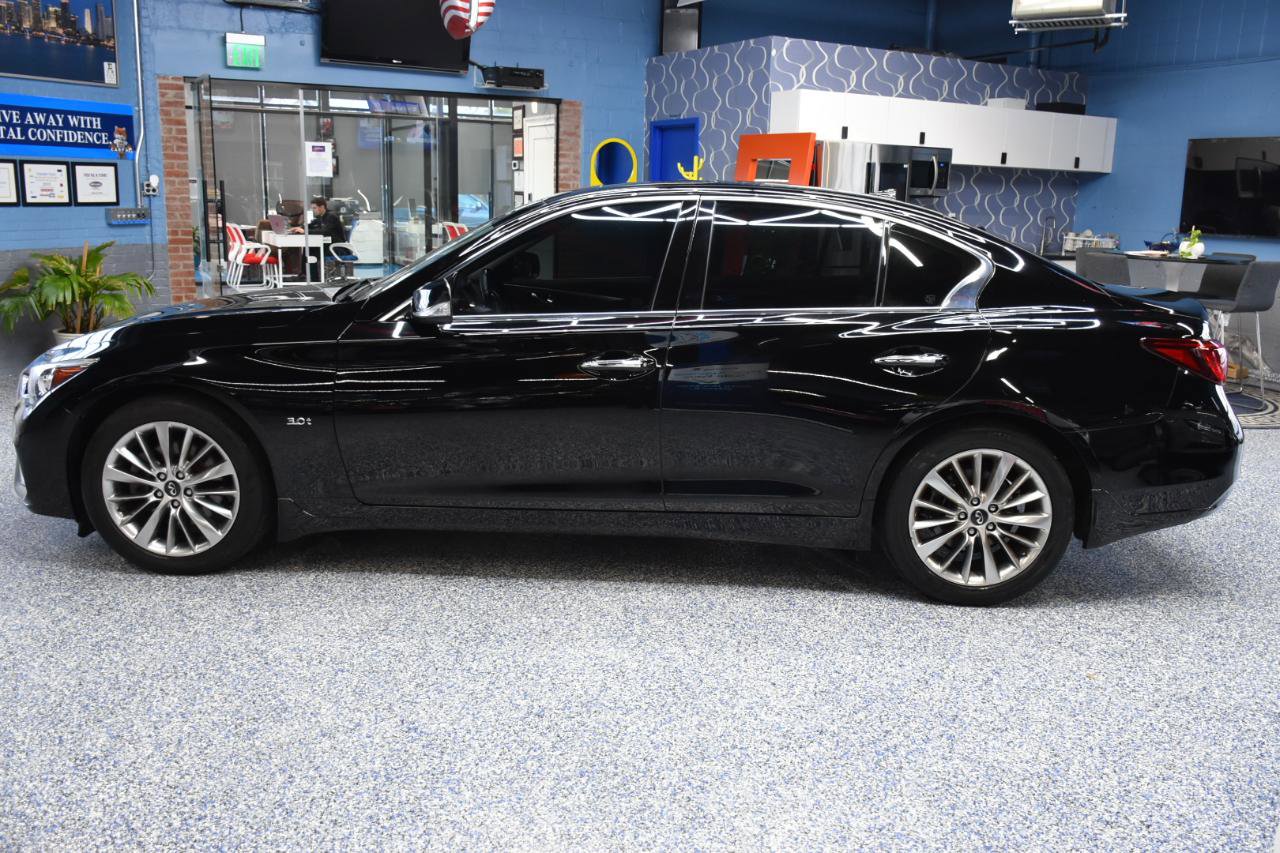 Used 2019 INFINITI Q50 Luxe w/ Essential Package (3.0T Luxe) image 7
