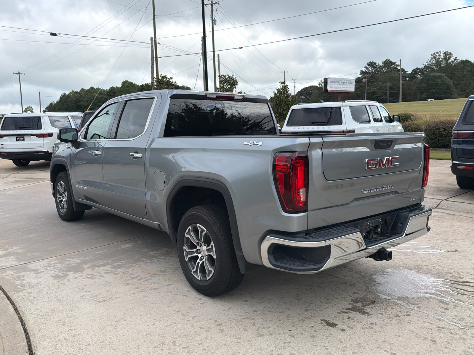 Used 2025 GMC Sierra 1500 SLT AWD/4WD image 10