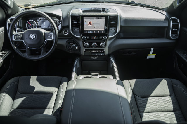 New 2026 RAM 1500 Express AWD/4WD image 29