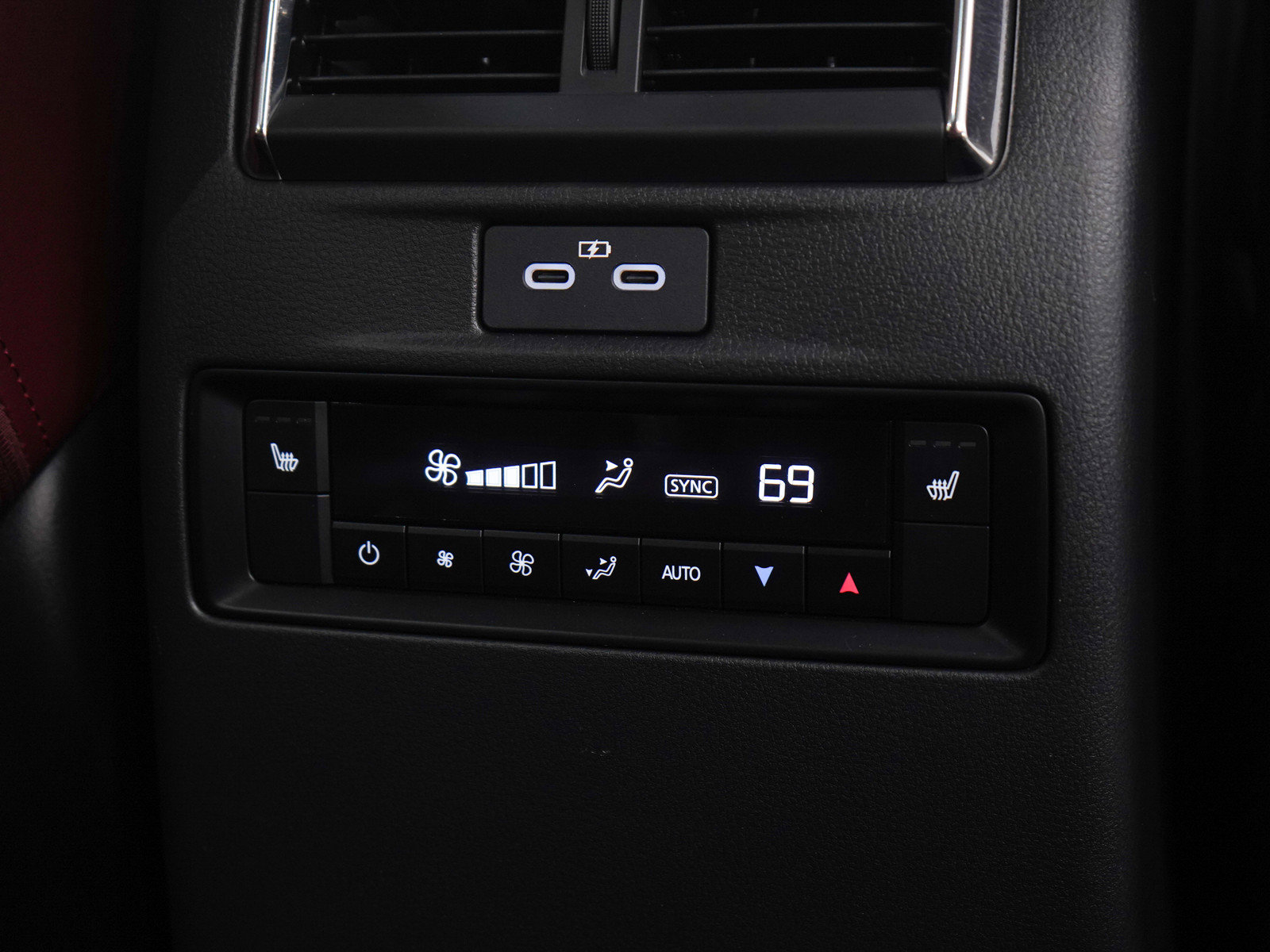 Used 2025 MAZDA CX-70 3.3 Turbo S w/ Premium Package image 16