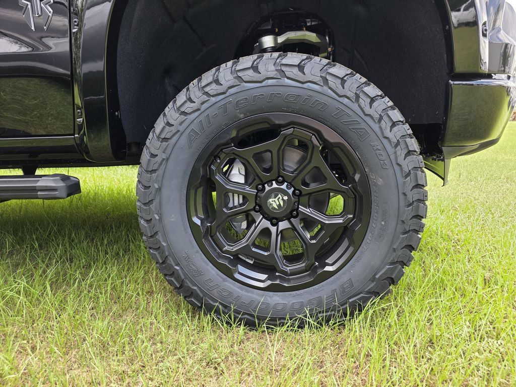 New 2026 Chevrolet Silverado 1500 RST AWD/4WD image 9