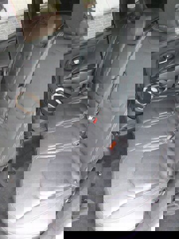 Used 2017 Jeep Renegade Limited image 14