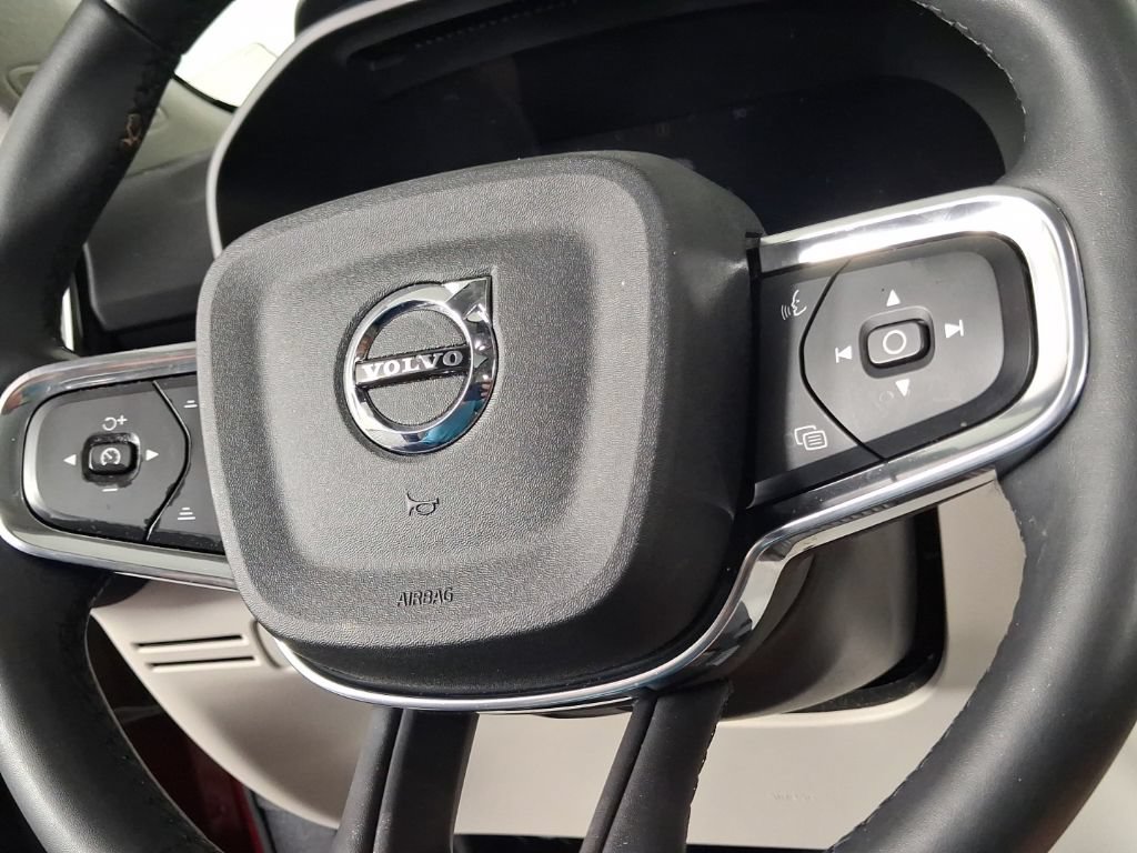 Certified 2023 Volvo XC40 B5 Ultimate w/ Climate Package AWD/4WD image 27