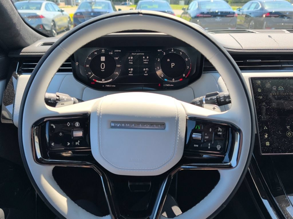Used 2025 Land Rover Range Rover Sport Autobiography AWD/4WD image 8