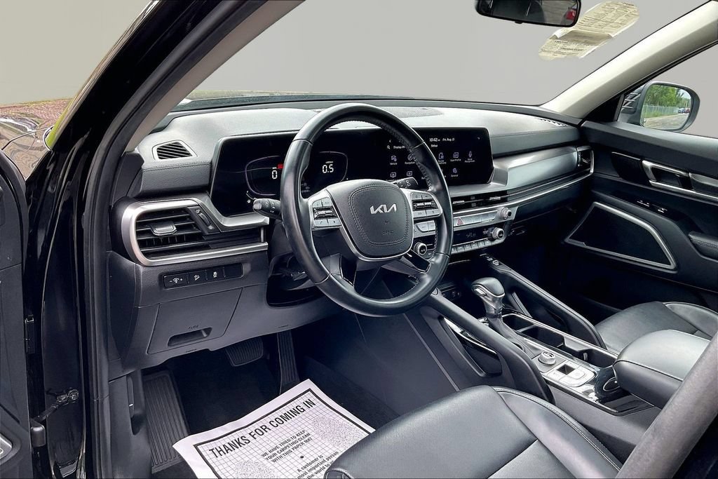 Used 2024 Kia Telluride S w/ S Sunroof Package FWD image 19