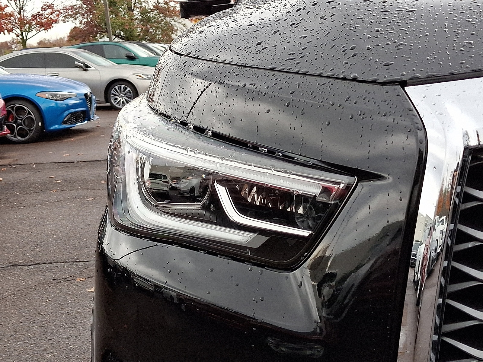 Certified 2024 INFINITI QX80 Luxe w/ Cargo Package image 9