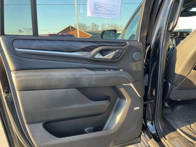 Used 2022 GMC Yukon XL Denali image 13