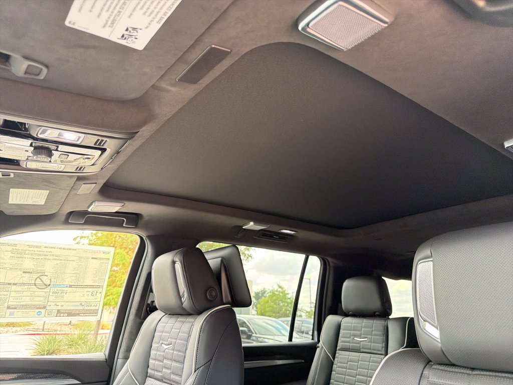 New 2026 Cadillac Escalade ESV V w/ LPO, ONYX Package AWD/4WD image 28