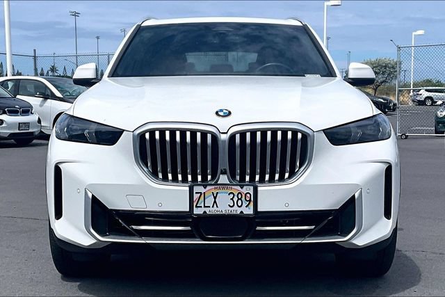 Used 2024 BMW X5 xDrive40i w/ Parking Assistance Package AWD/4WD image 3