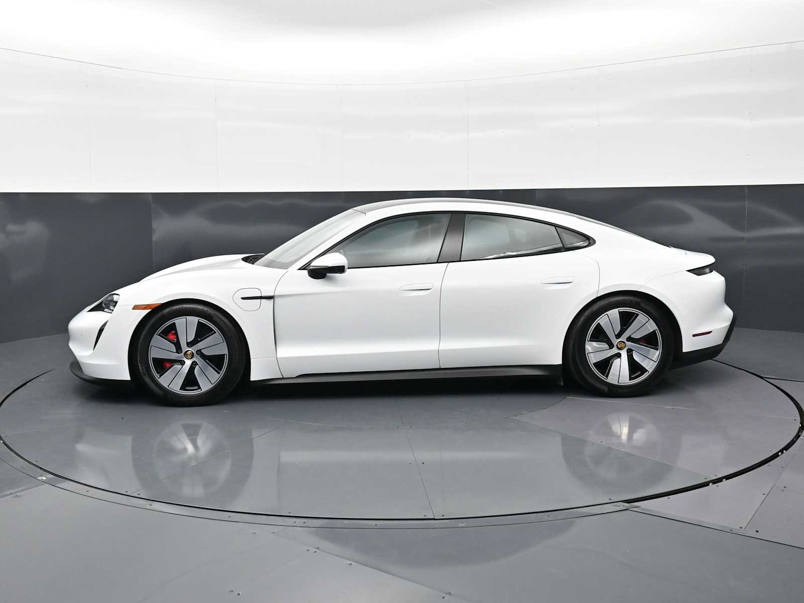 Used 2024 Porsche Taycan 4S AWD/4WD image 2