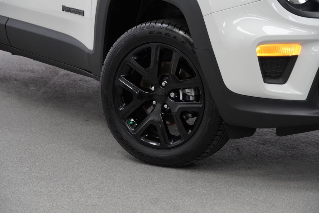 Certified 2023 Jeep Renegade Altitude AWD/4WD image 4