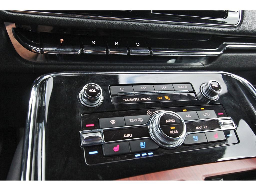 Used 2023 Lincoln Navigator L Reserve image 25