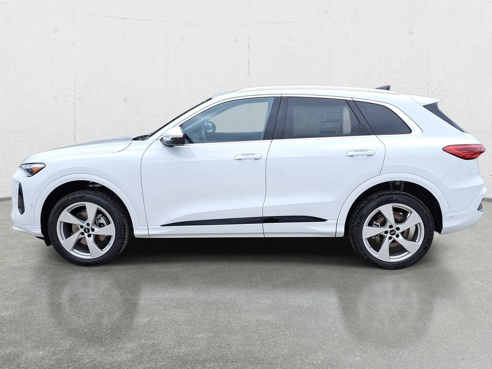 New 2026 Audi Q5 Premium Plus AWD/4WD image 8