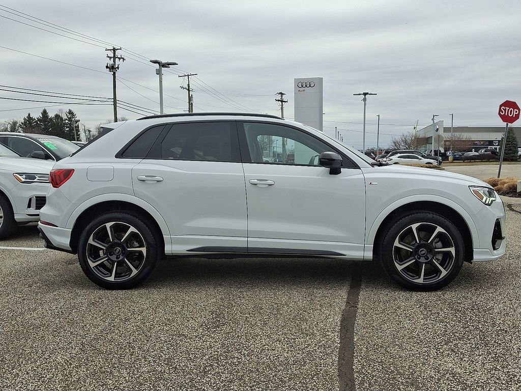 Certified 2025 Audi Q3 2.0T Premium Plus w/ Premium Plus Package image 7