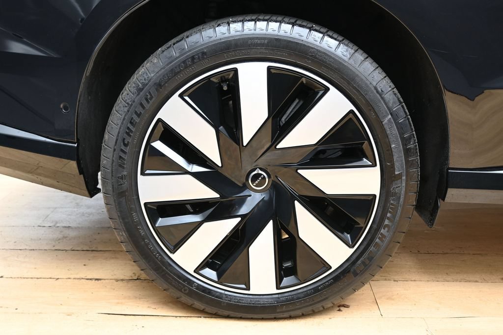 Used 2025 Volvo EX90 Ultra w/ Protection Package Premier AWD/4WD image 15