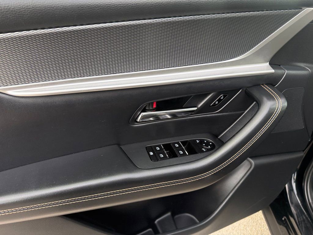 Used 2024 MAZDA CX-90 3.3 Turbo w/ Preferred Plus image 23