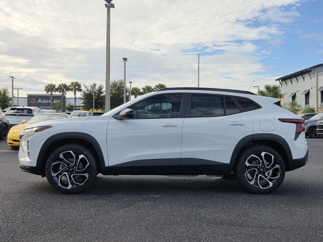 New 2026 Chevrolet Trax RS w/ Driver Confidence Package FWD image 3