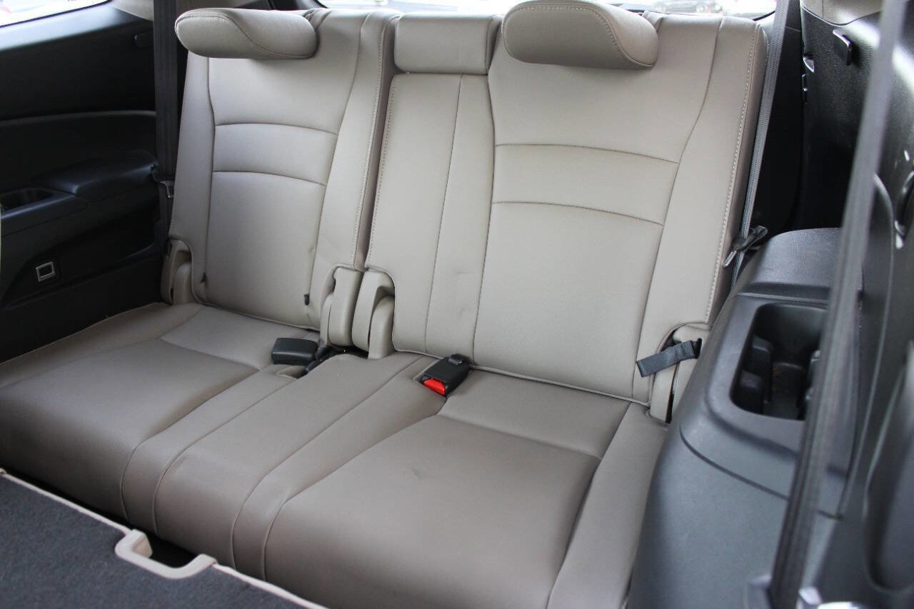 Used 2017 Honda Pilot EX-L image 12