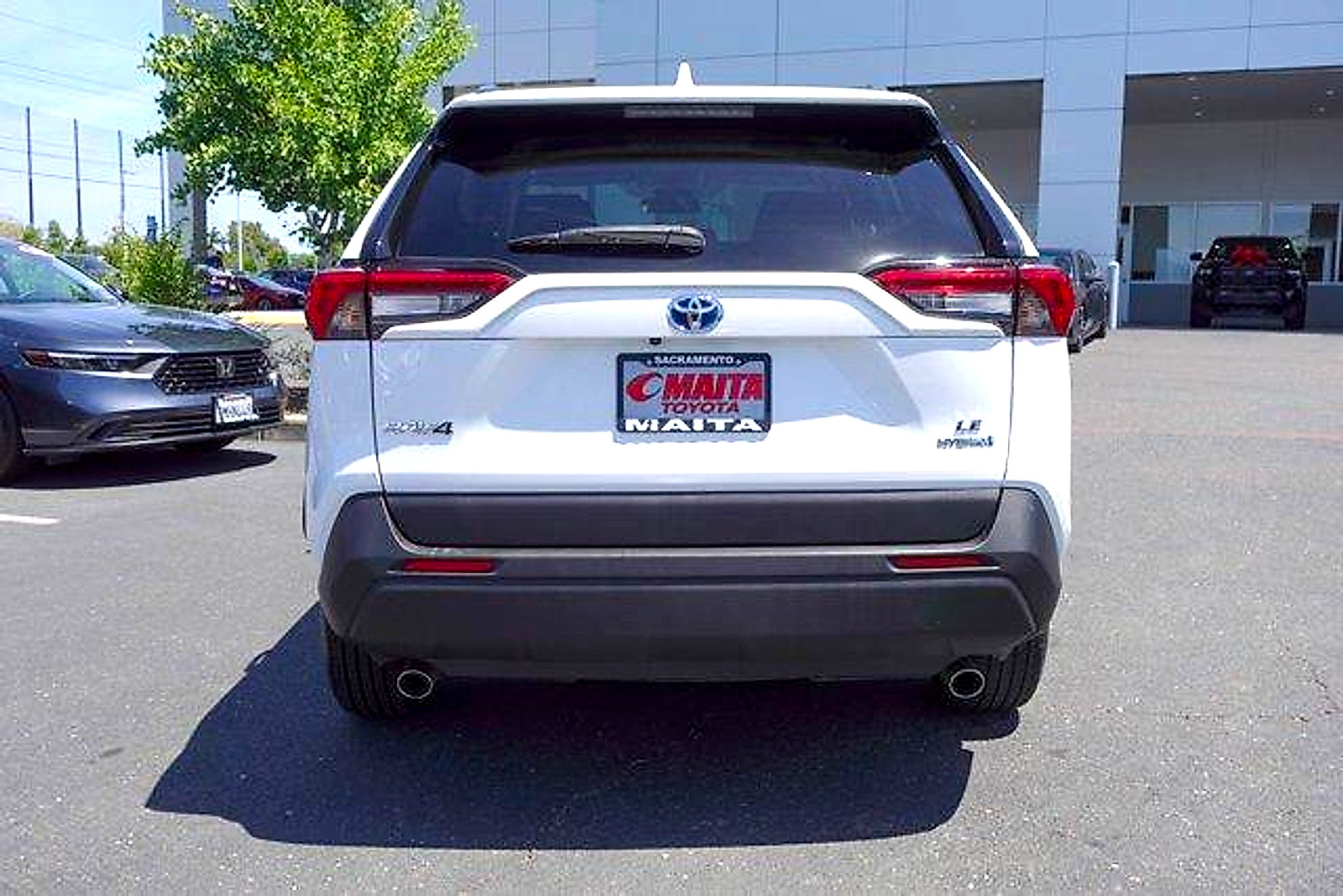 Certified 2024 Toyota RAV4 LE AWD/4WD image 6