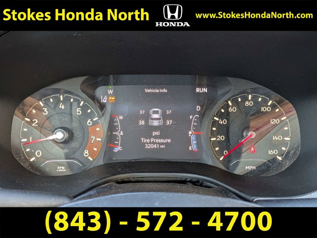 Used 2022 Jeep Compass Latitude w/ Sun and Sound Group AWD/4WD image 28