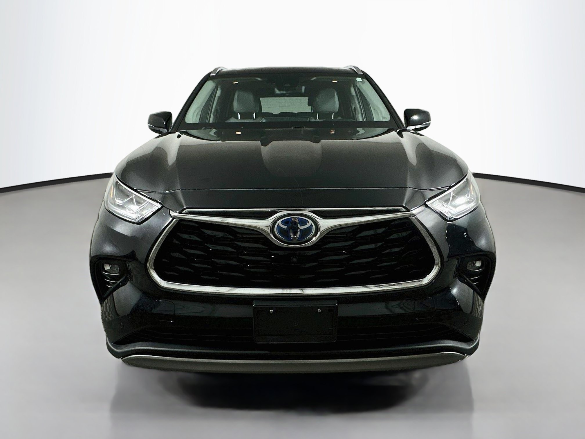 Used 2022 Toyota Highlander Platinum AWD/4WD image 2
