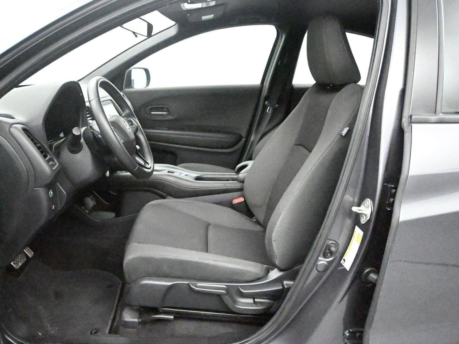 Used 2019 Honda HR-V Sport image 7