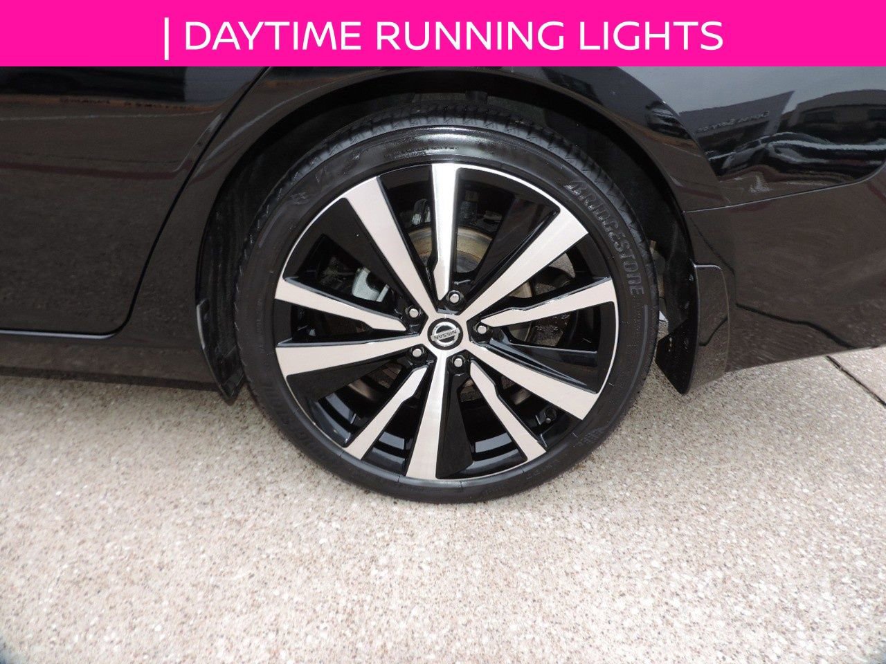 Used 2021 Nissan Altima 2.5 SR w/ SR Premium Package FWD image 13