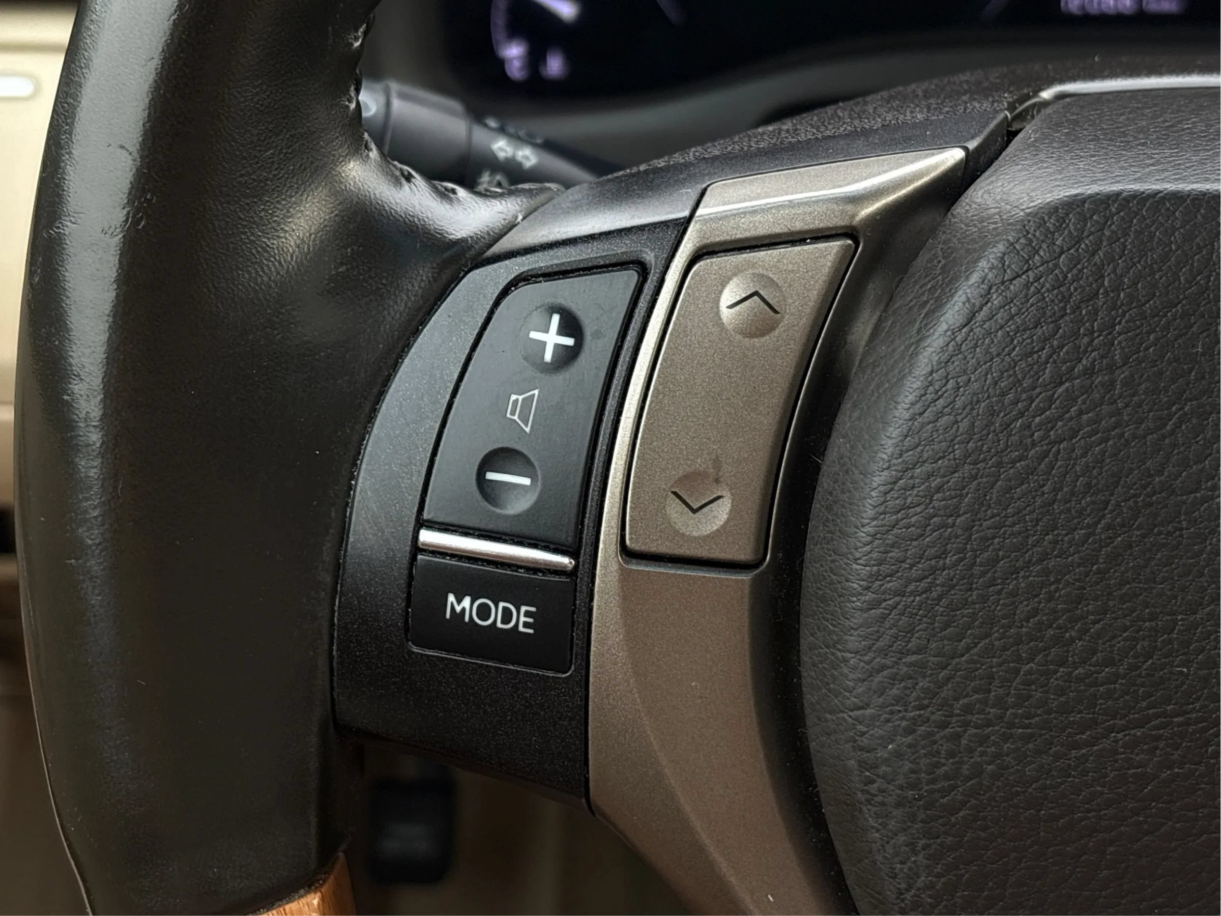 Used 2015 Lexus RX 450h FWD image 36