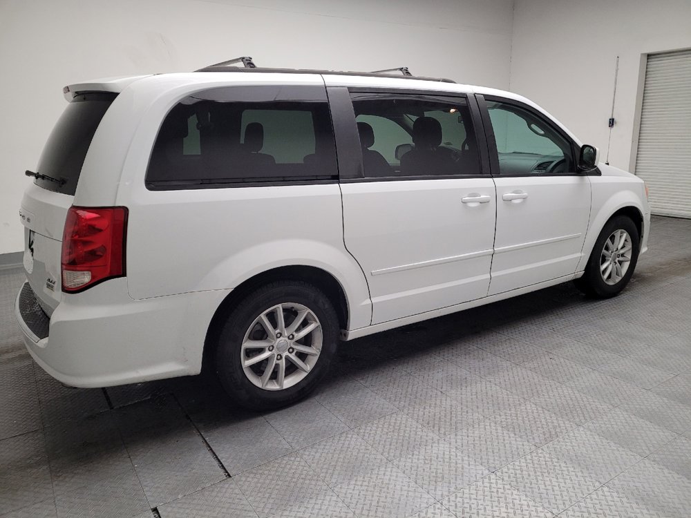 Used 2016 Dodge Grand Caravan SXT FWD image 10