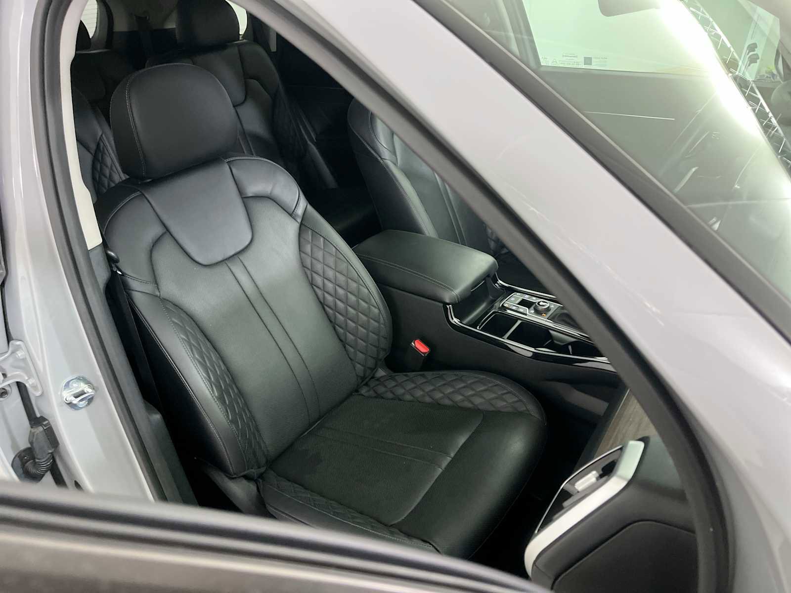 Used 2023 Kia Sorento SX Prestige image 33