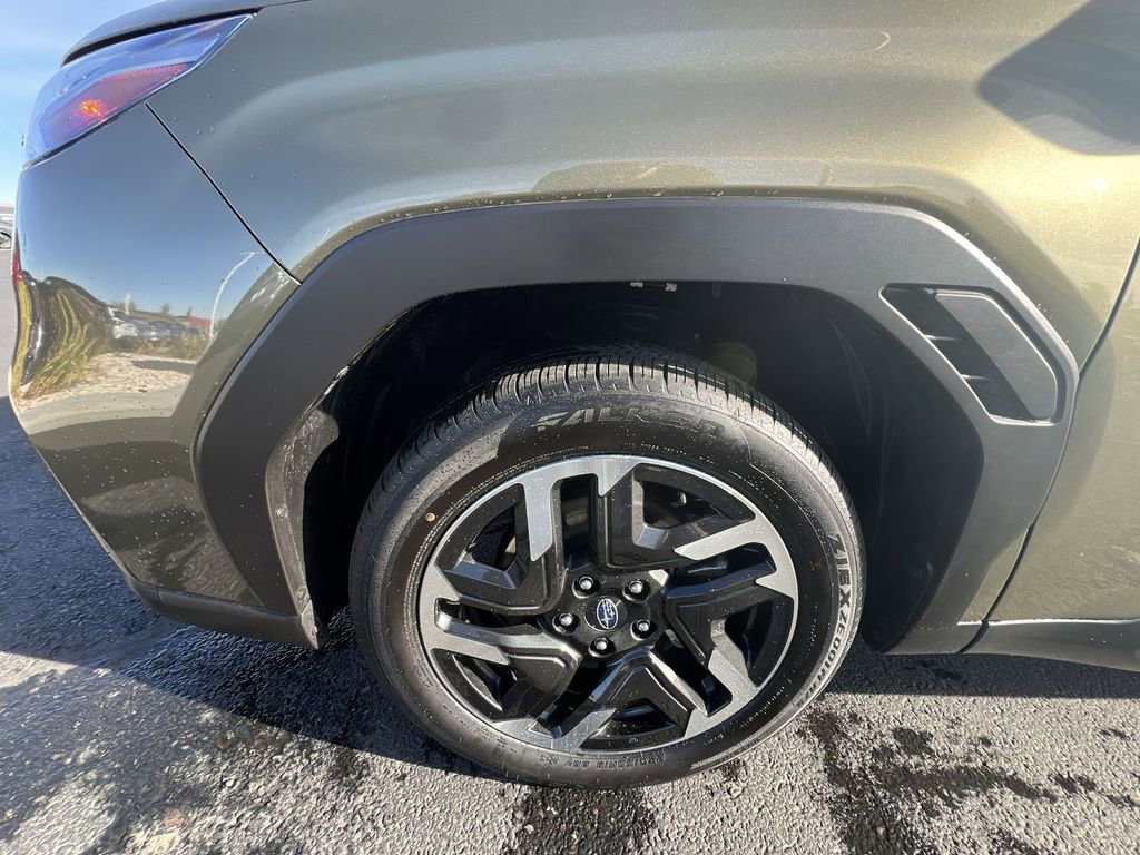 Used 2025 Subaru Forester Limited image 34