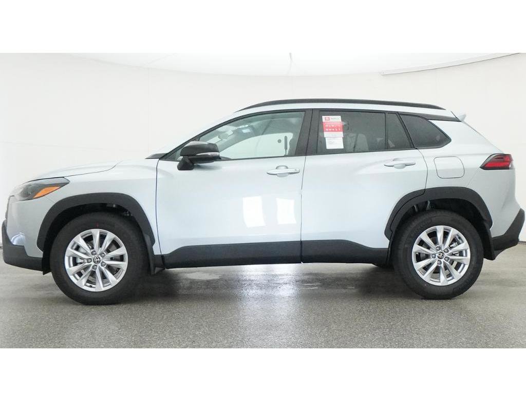 New 2026 Toyota Corolla Cross LE FWD image 19