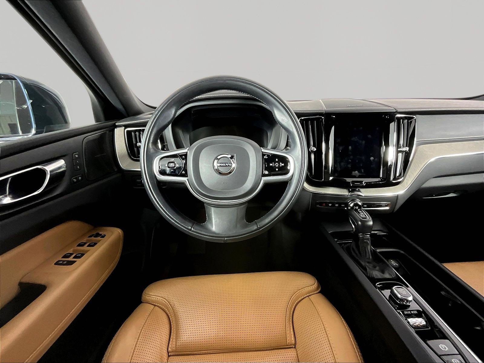Used 2020 Volvo XC60 T6 Inscription w/ Protection Package Premier AWD/4WD image 8