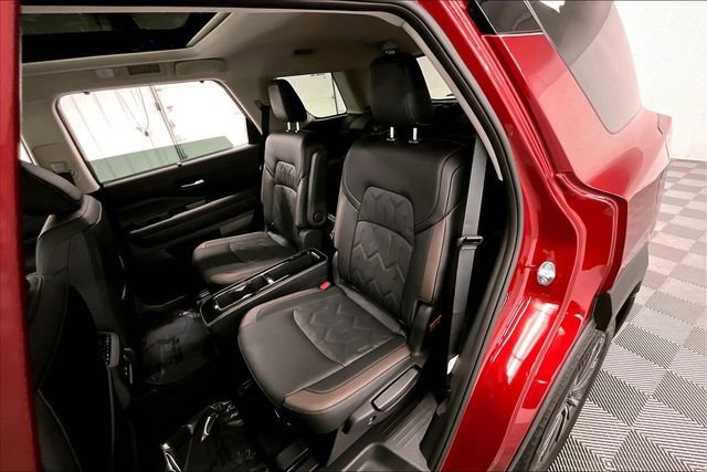New 2026 Nissan Pathfinder Platinum AWD/4WD image 11