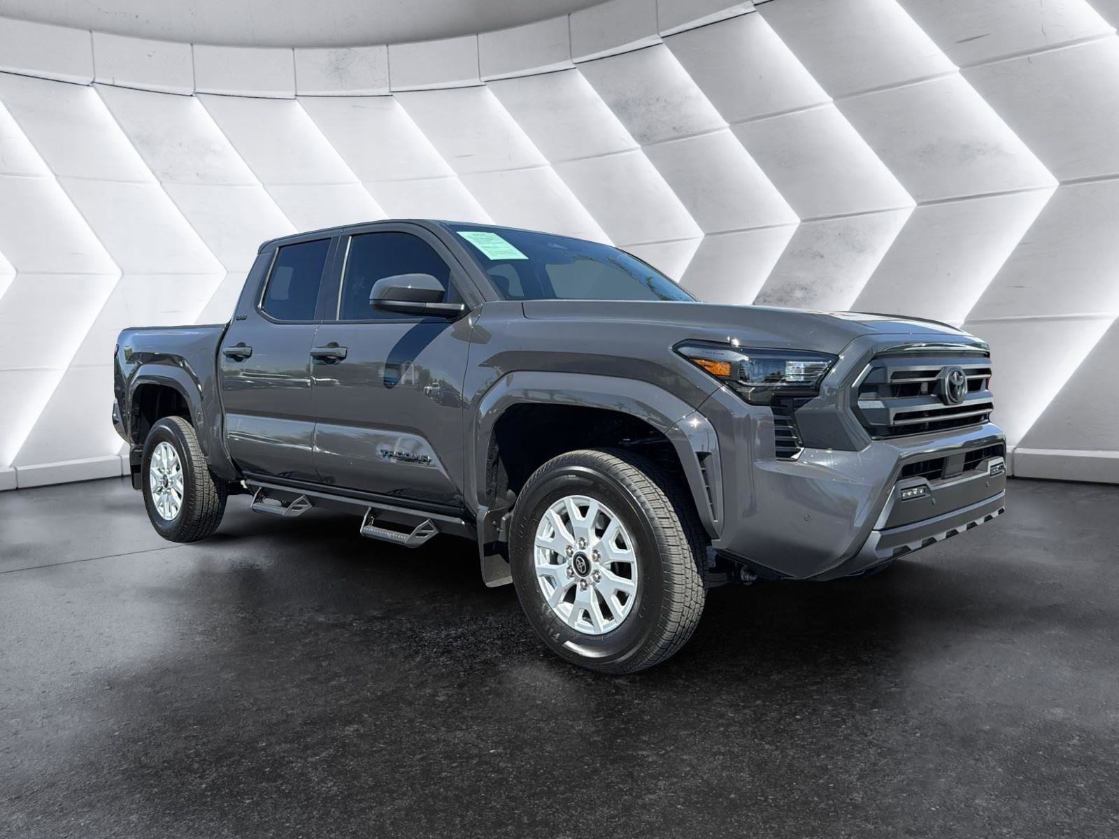 Used 2025 Toyota Tacoma SR5